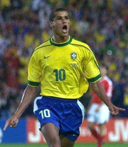 转身回传 转身回传