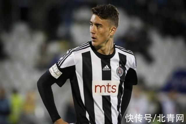 法甲赛场上 法甲赛场上