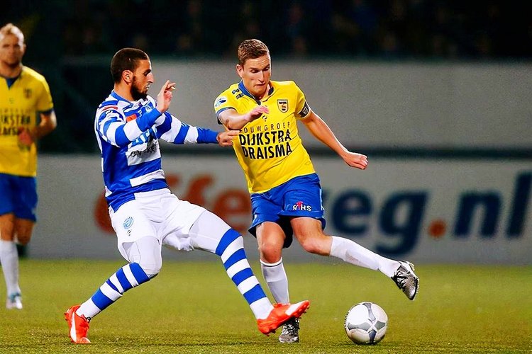 西甲以其激 西甲以其激