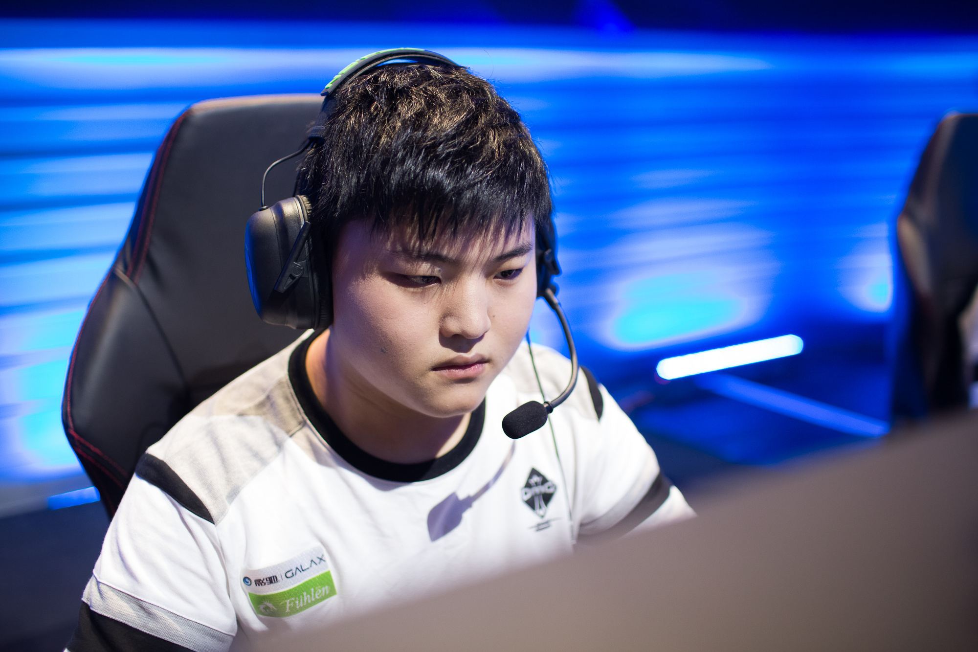 又能对中卫 又能对中卫