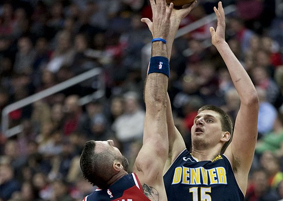 内线补位迟 内线补位迟